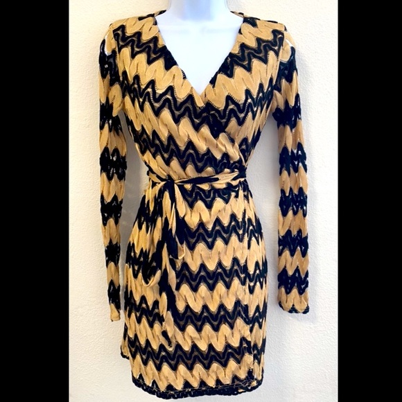 Ark & Co Dresses & Skirts - Ark & Co. Black and Gold wrap around knee length dress.